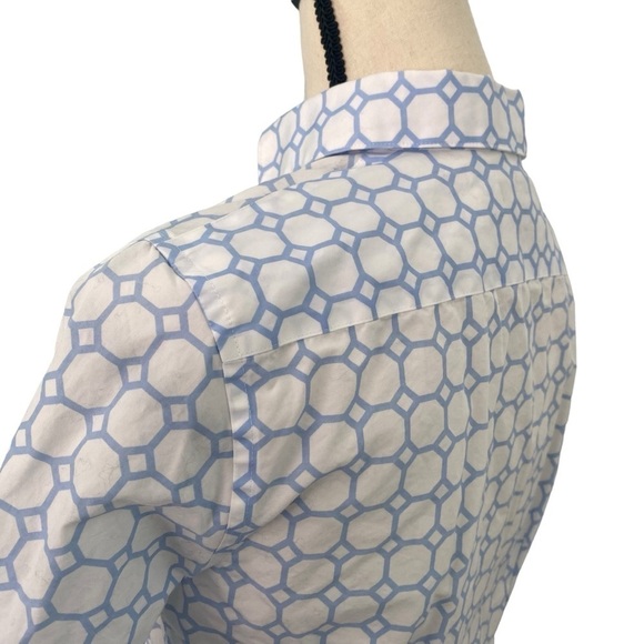 Lands’ End Women’s No Iron Supima Blue & White Pattern Button Up Shirt Top Sz 2 - Picture 3 of 10